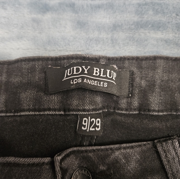 Judy Blue Skinny Fit Black Jeans! - Picture 4 of 10